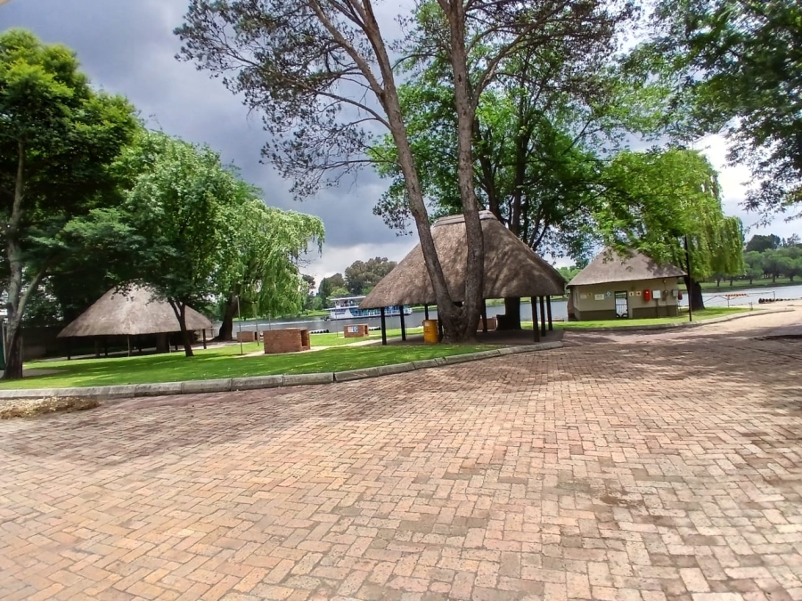 4 Bedroom Property for Sale in Vaalpark Free State